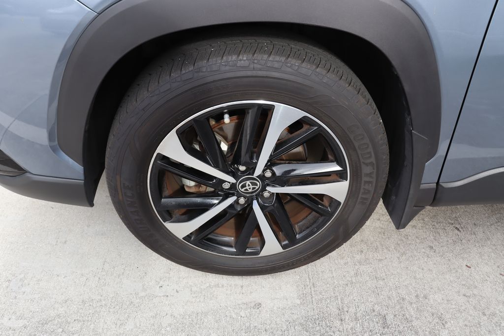 2024 Toyota Corolla Cross XSE 4