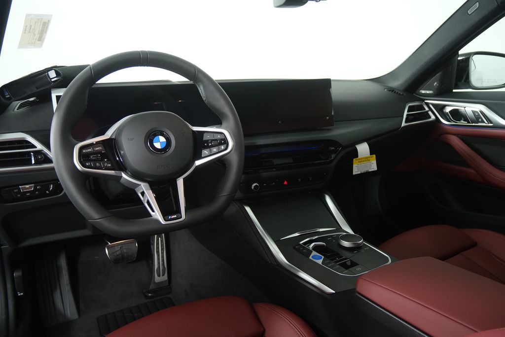 Thumbnail: 2026 BMW i4 - 18