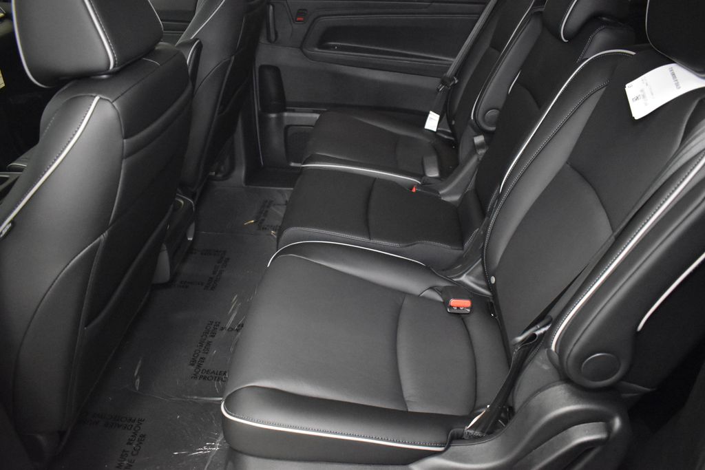 Thumbnail: 2026 Honda Odyssey - 21