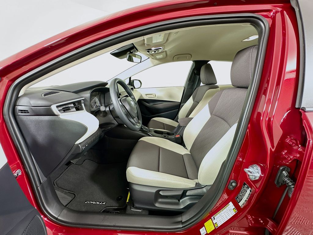 Thumbnail: 2025 Toyota Corolla - 20