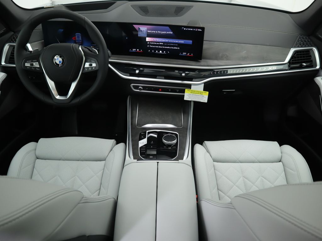 Thumbnail: 2026 BMW X5 - 13