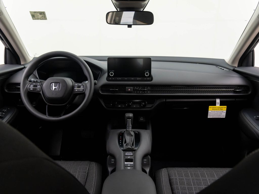 2025 Honda HR-V LX photo