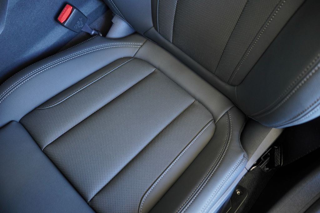 Thumbnail: 2026 BMW 4 Series - 12