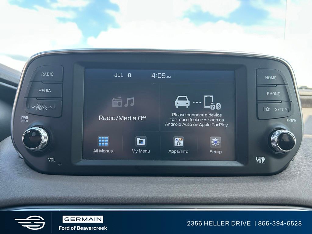 Used 2020 Orange Hyundai SE image 18