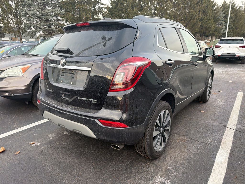 Thumbnail: 2018 Buick Encore - 3