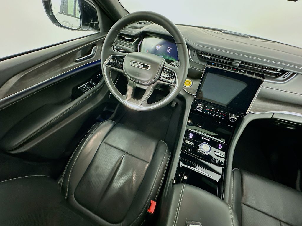JeepGrand Cherokee9