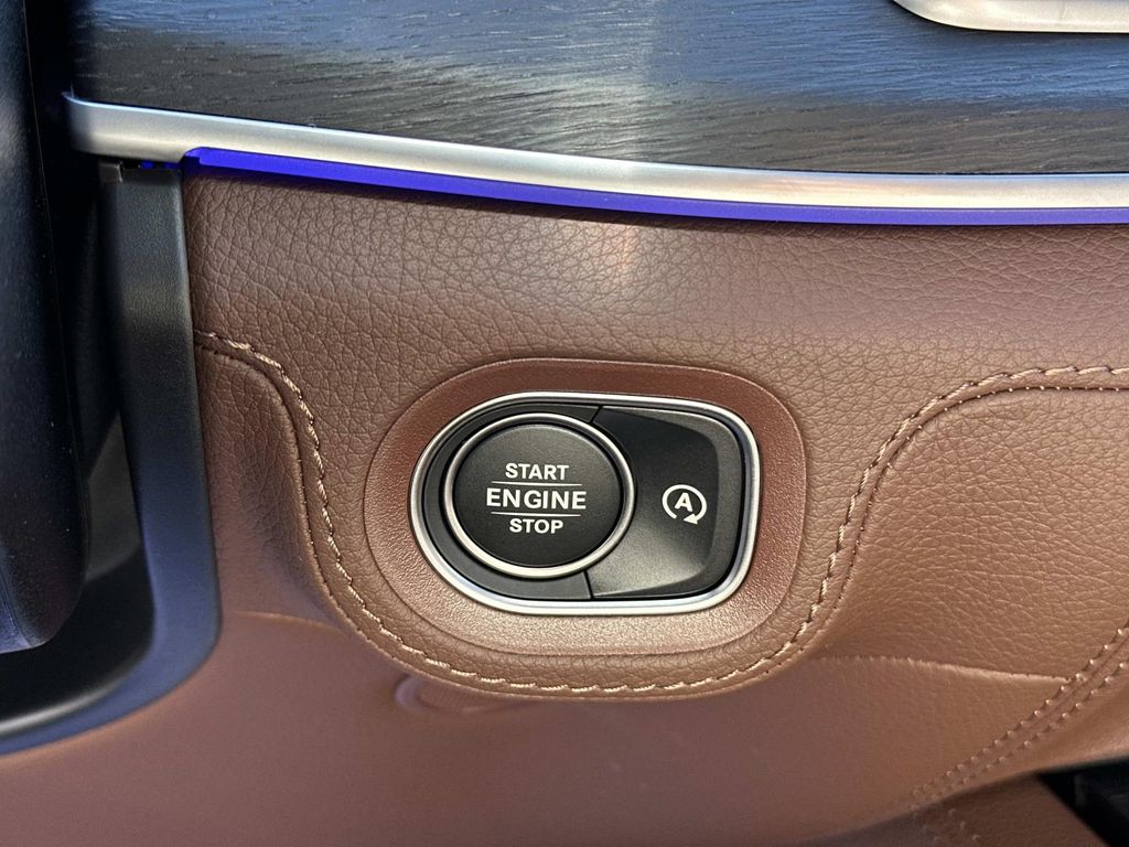 Thumbnail: 2026 Mercedes-Benz GLE - 12