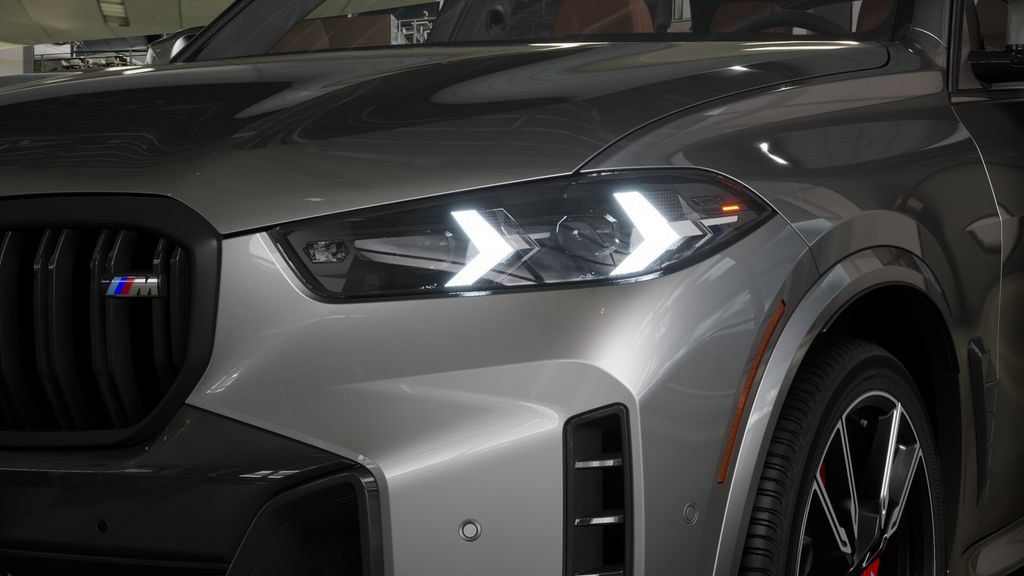 2026 BMW X5 M60i 6
