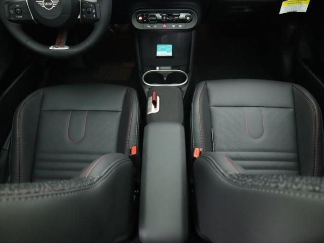 Thumbnail: 2026 MINI Cooper - 18