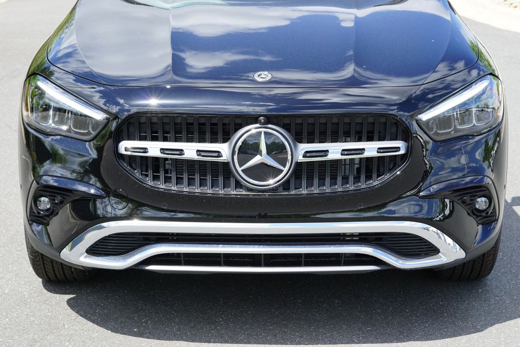 Thumbnail: 2026 Mercedes-Benz GLA - 9