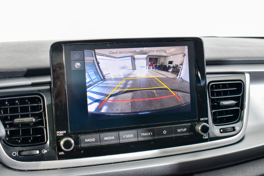 Thumbnail: 2023 Kia Rio - 16