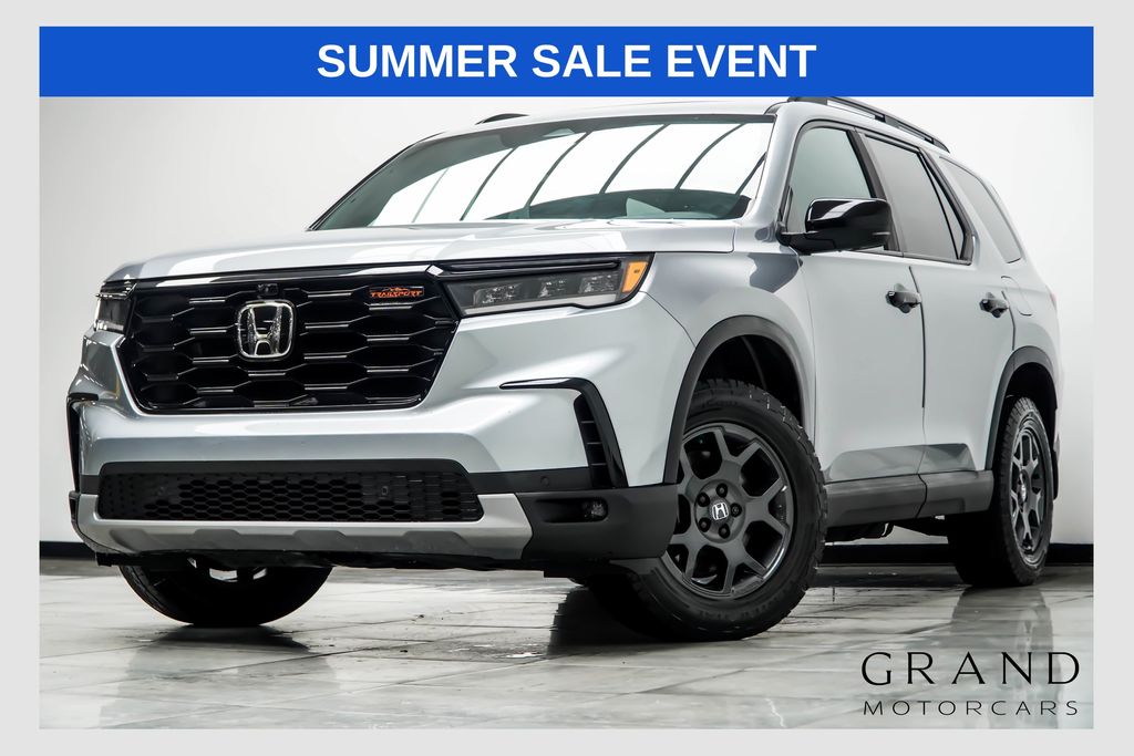 Silver 2023 Honda Pilot SUV / Crossover All-Wheel Drive Automatic