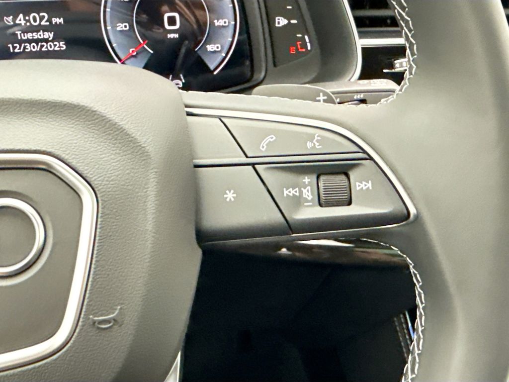 Thumbnail: 2026 Audi Q7 - 12