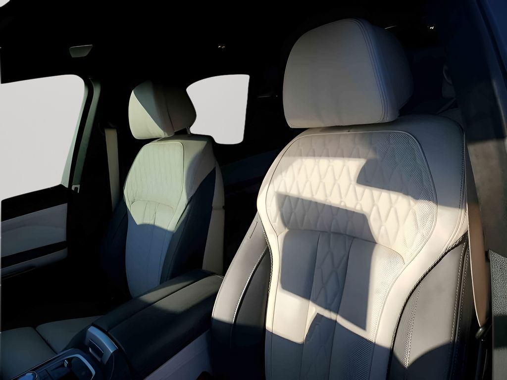 Used Car 2023 Bmw X7  M60i For Sale Under $70,000 In Austin, Texas