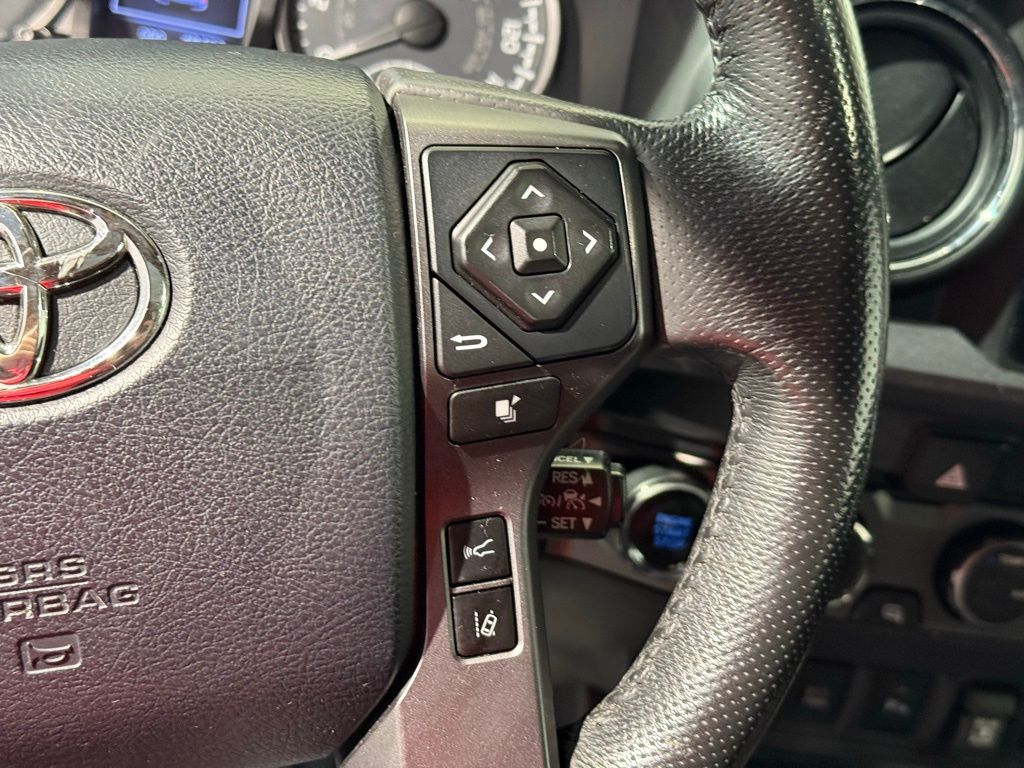 Thumbnail: 2019 Toyota Tacoma - 24