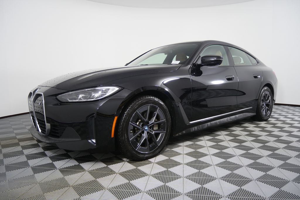 Thumbnail: 2023 BMW i4 - 7