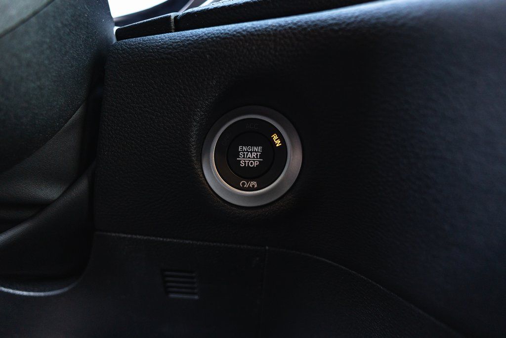 2026 Chrysler Pacifica Select thumbnail 16