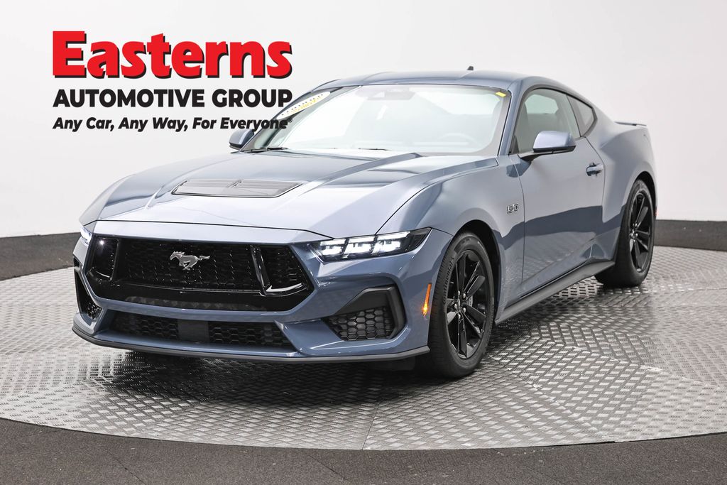 2025 Ford Mustang GT Fastback's photo