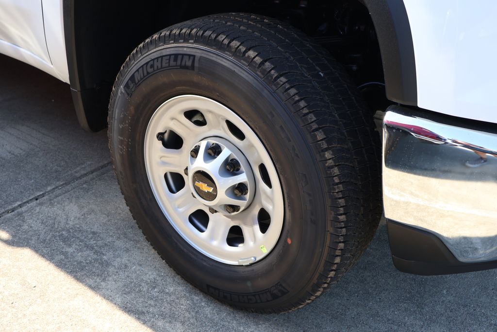 Thumbnail: 2025 Chevrolet Silverado 2500 - 5