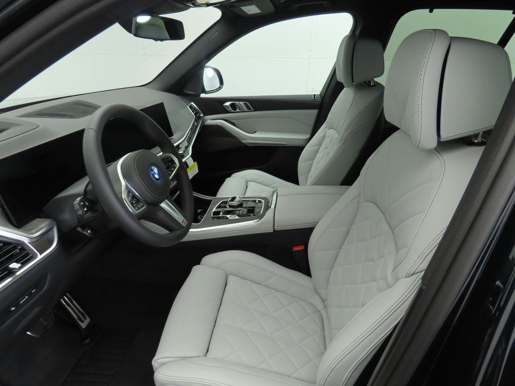 Thumbnail: 2026 BMW X5 - 20