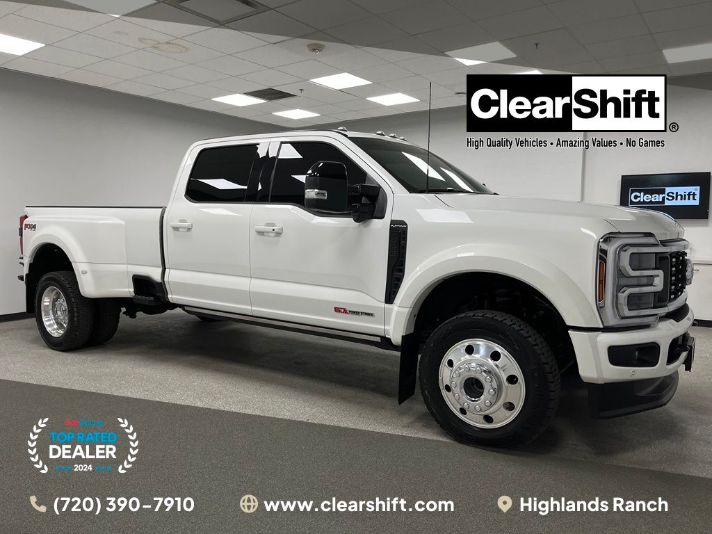 Star White Metallic Tri-Coat 2026 Ford F-450 Super Duty Pickup Truck Four-Wheel Drive Automatic