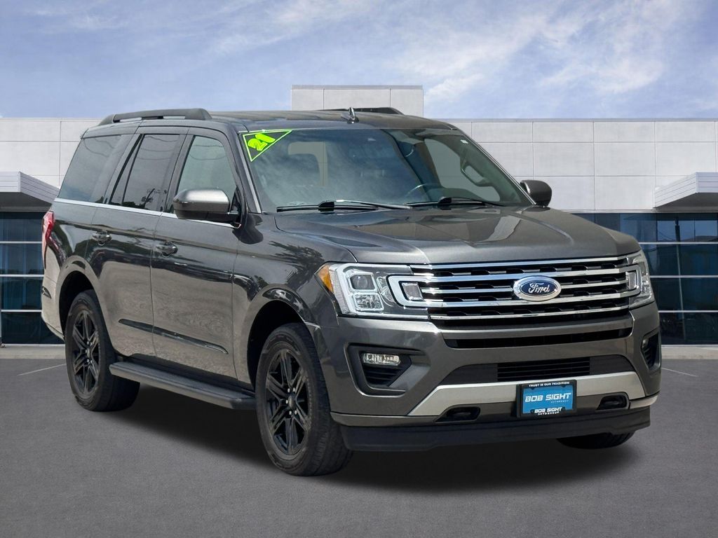 Used 2021 Ford Expedition XLT with VIN 1FMJU1JT8MEA12165 for sale in Kansas City