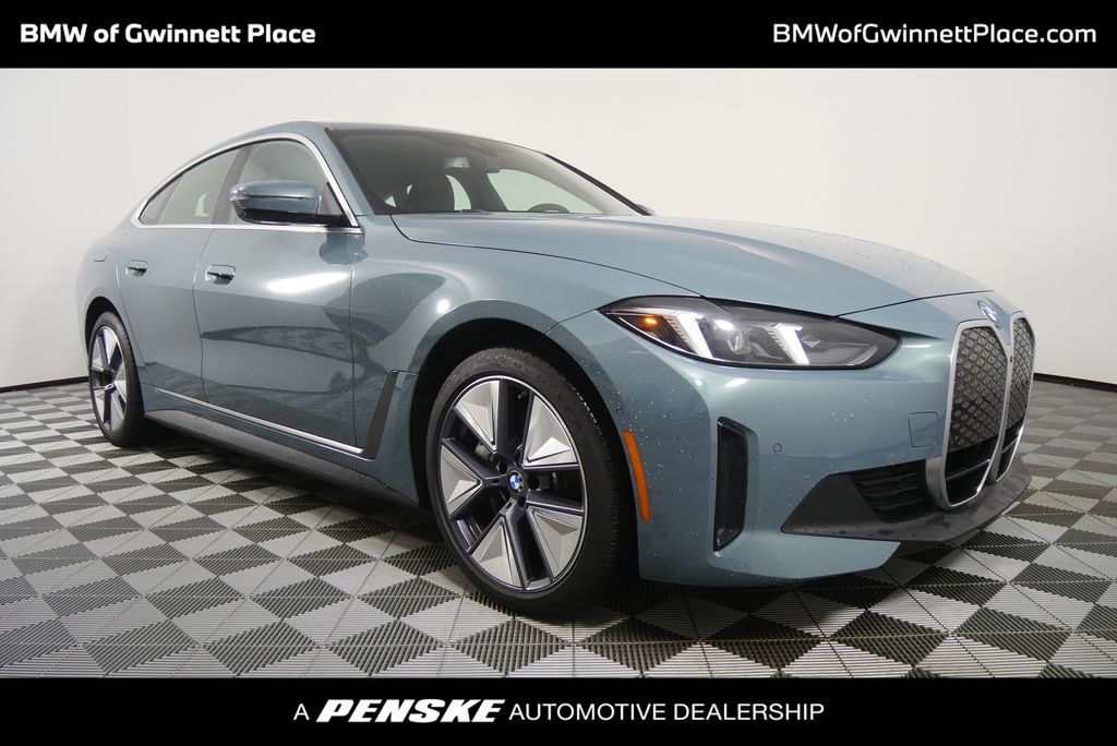 Thumbnail: 2025 BMW i4 - 1