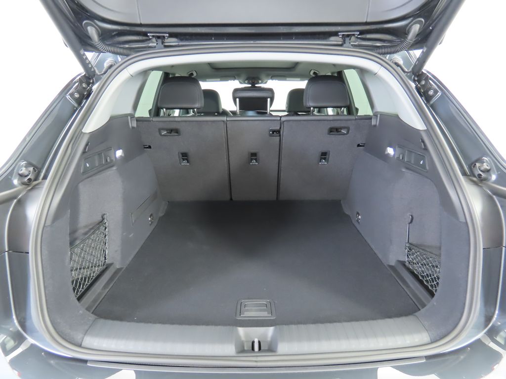 2025 Audi Q6 e-tron Premium 30