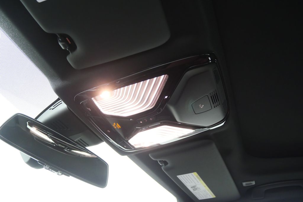 Thumbnail: 2026 BMW 3 Series - 19