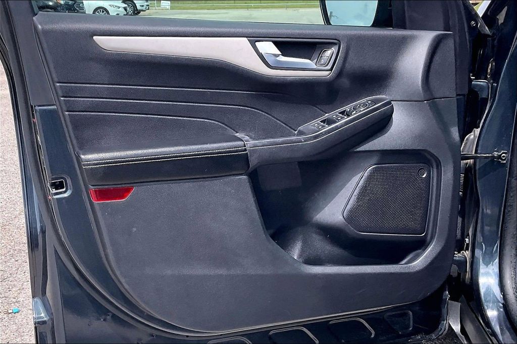 Used 2022 Ford Escape SEL 4D Sport Utility