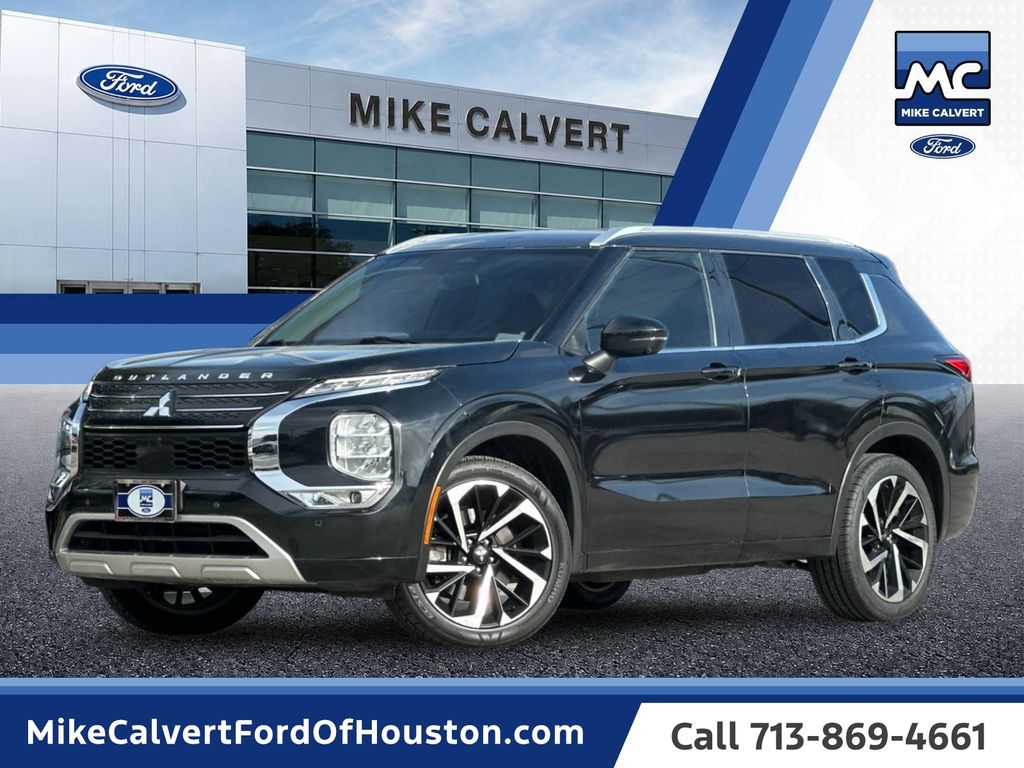 Black 2022 Mitsubishi Outlander SUV / Crossover Front-Wheel Drive Continuously Variable Transmission