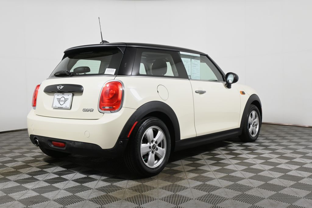 Thumbnail: 2016 MINI Cooper - 7