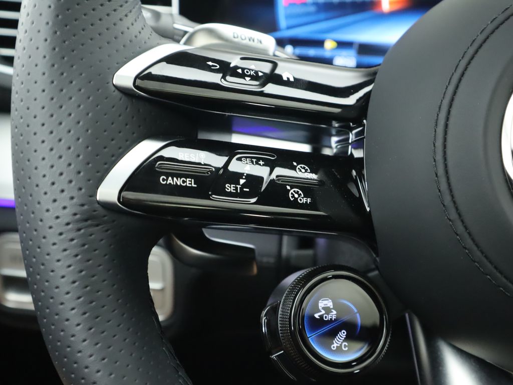 Thumbnail: 2025 Mercedes-Benz GLE - 12