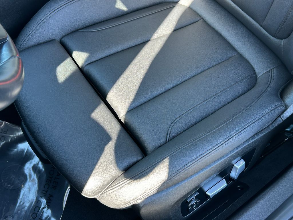 Thumbnail: 2021 BMW 3 Series - 15