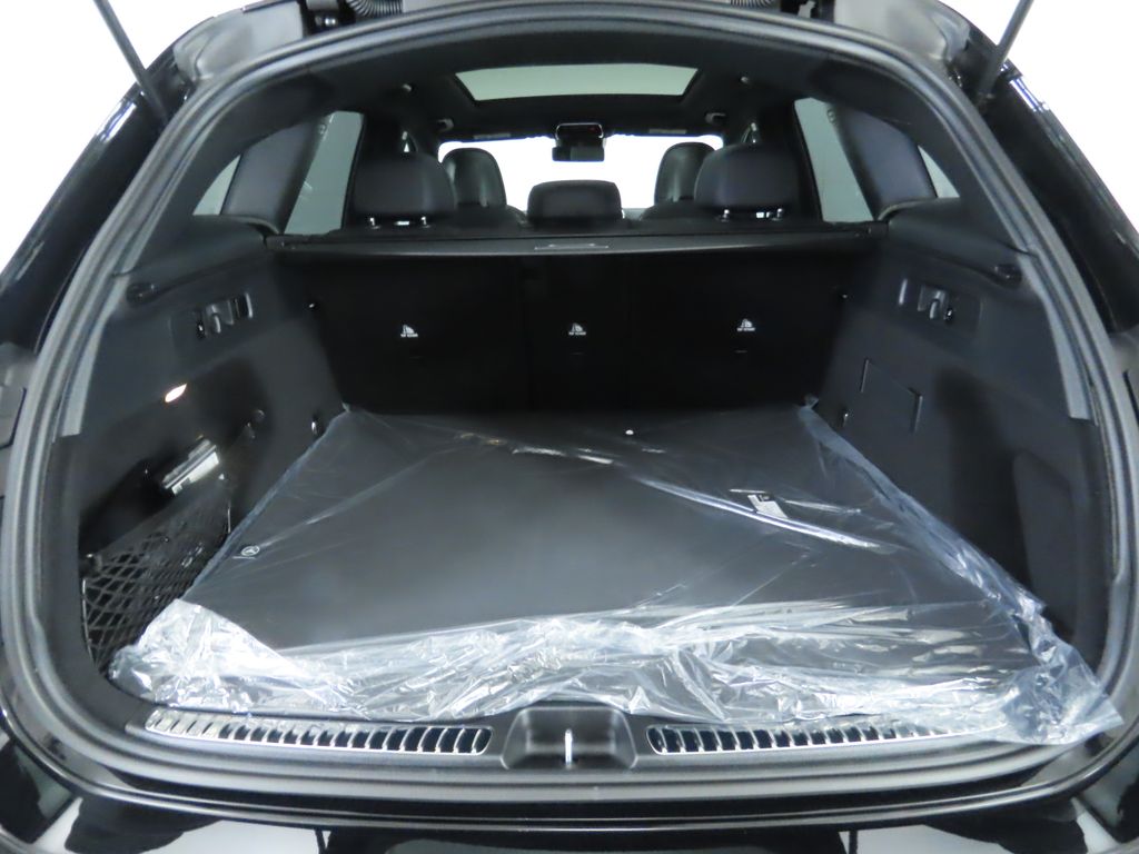 Thumbnail: 2025 Mercedes-Benz GLC - 28