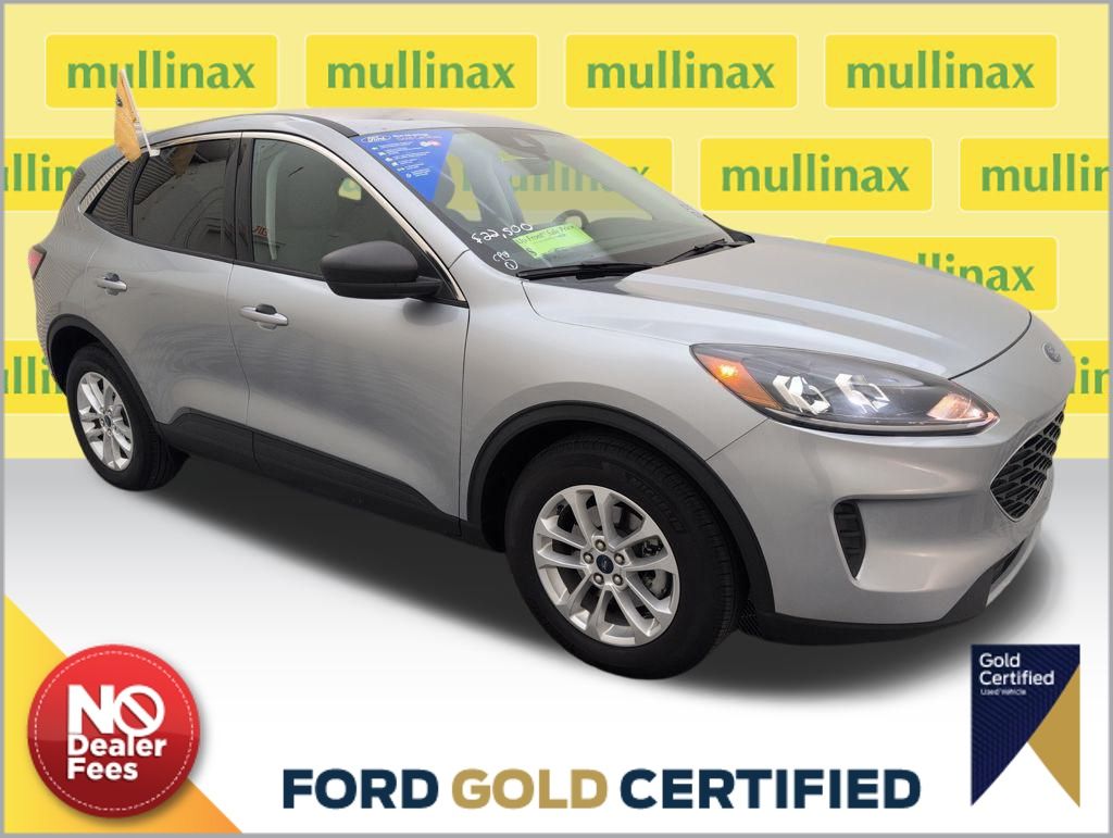 2022 Ford Escape SE's photo