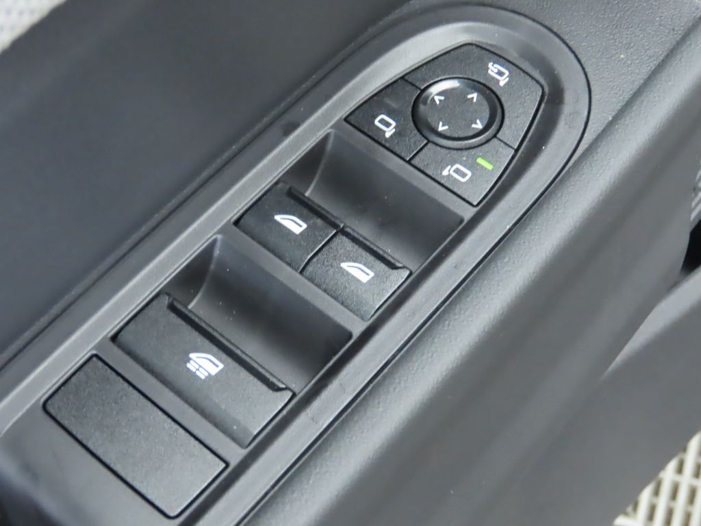 Thumbnail: 2025 MINI Cooper Convertible - 30