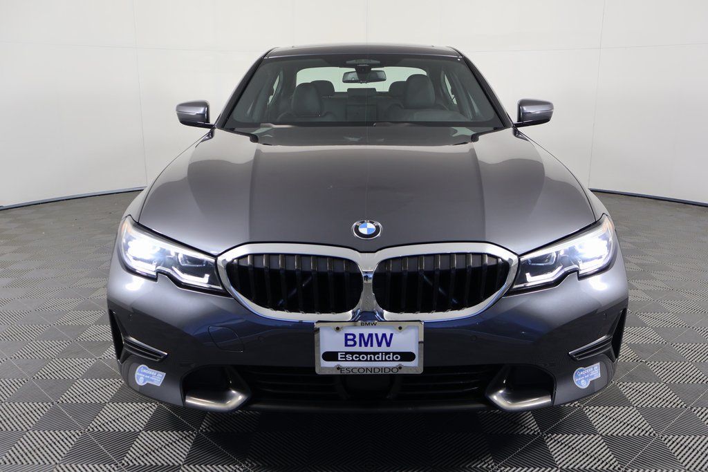Thumbnail: 2021 BMW 3 Series - 2