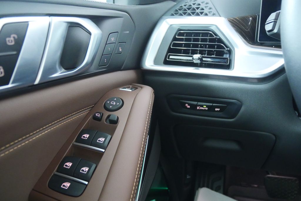 2024 BMW X5 xDrive40i 21
