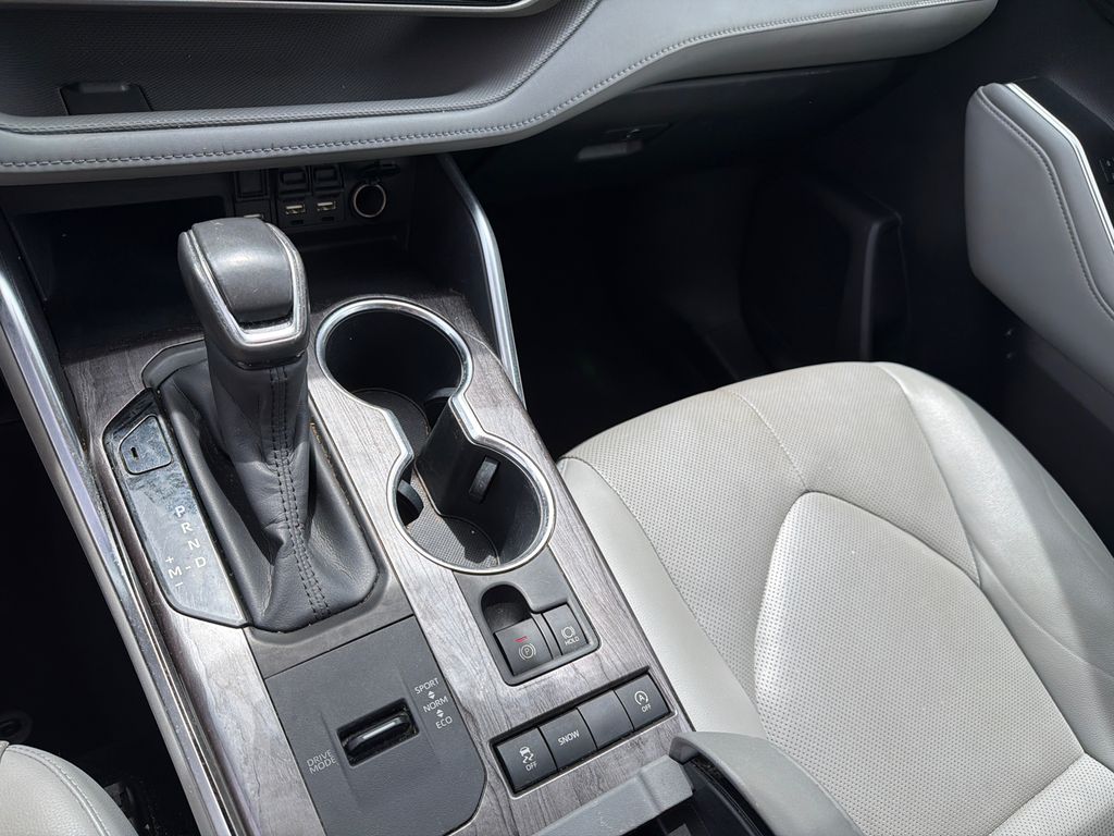 Used 2020 Silver Toyota Limited image 33