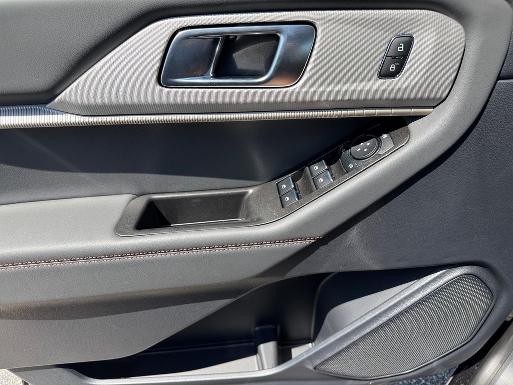 New 2026 Agate Black Metallic Ford Active image 18