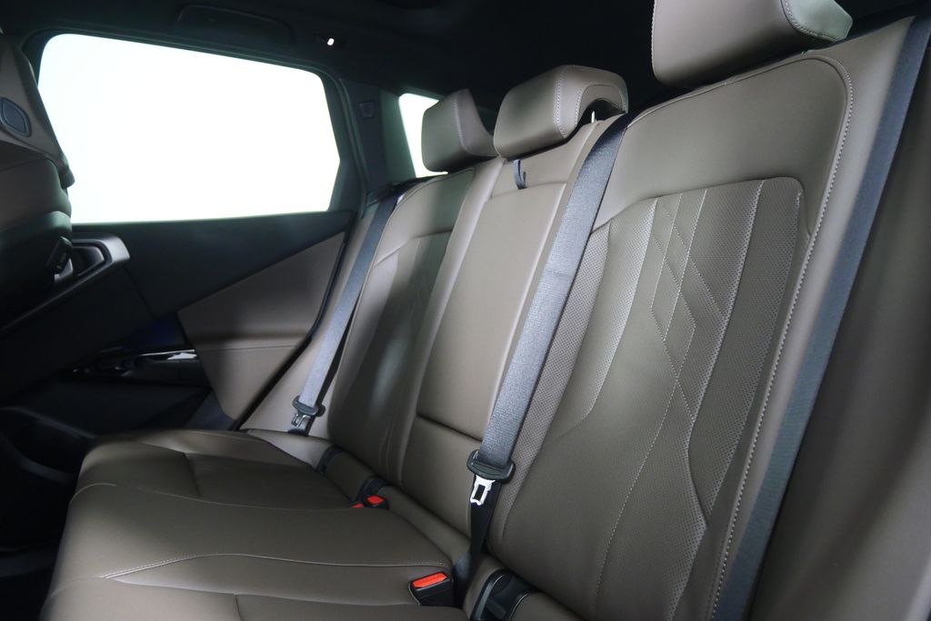 Thumbnail: 2026 BMW X3 - 16
