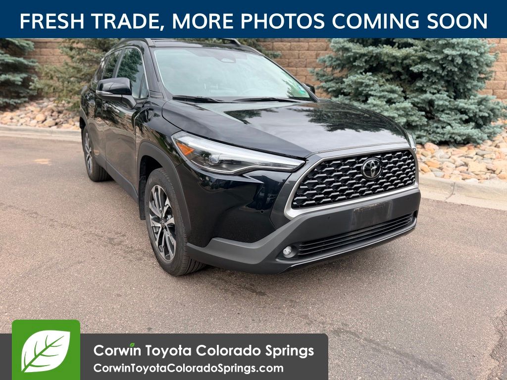 2024 Toyota Corolla Cross XLE AWD