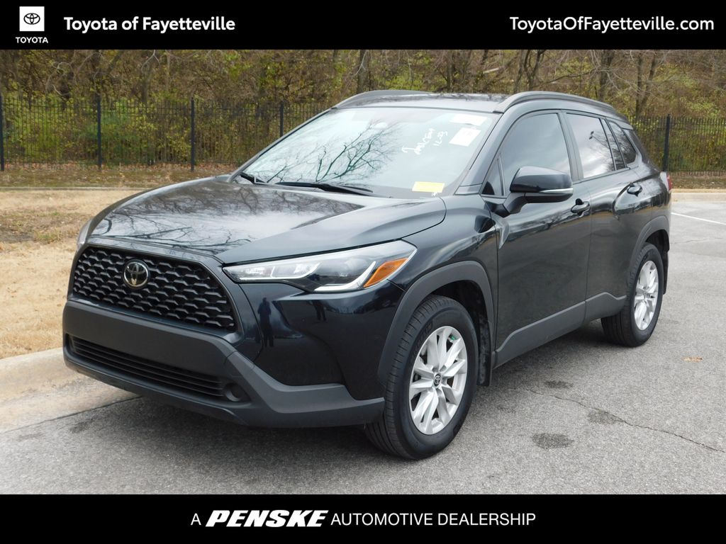 2023 Toyota Corolla Cross LE -
                Fayetteville, AR