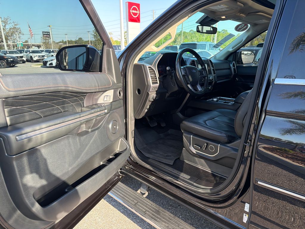 Used 2019 Ford Expedition Platinum 4D Sport Utility