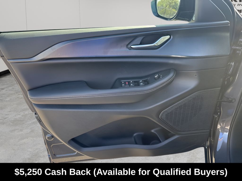 New Car 2025 Jeep Grand Cherokee  For Sale Under $40,000 In Austin, Texas
