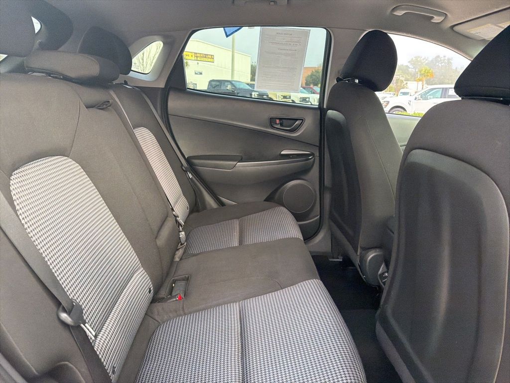 2023 Hyundai Kona SE