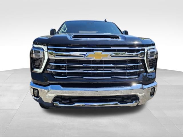 2024 Chevrolet Silverado 2500HD LTZ 7