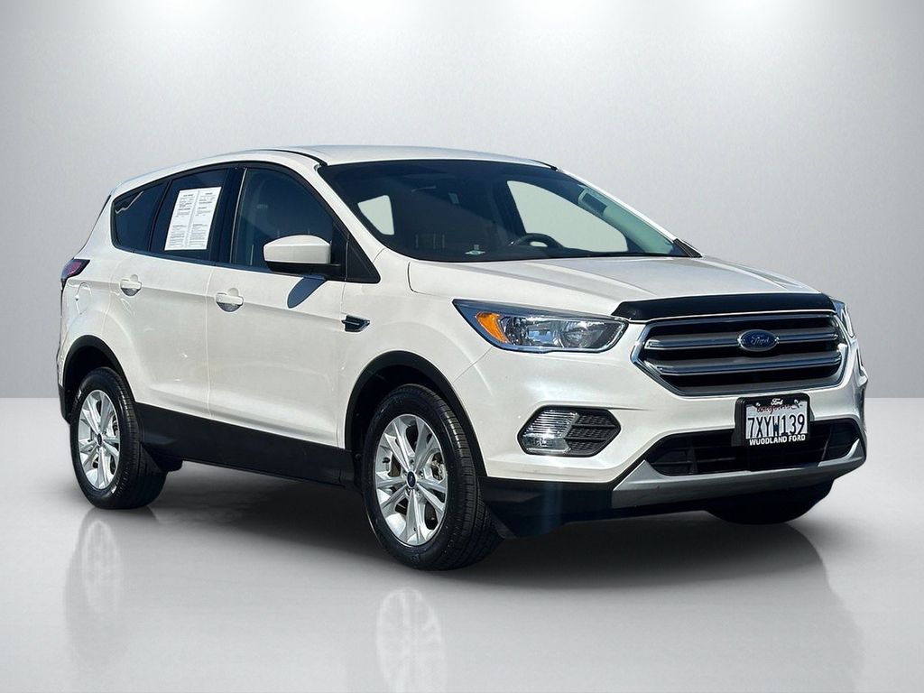2017 Ford Escape SE FWD