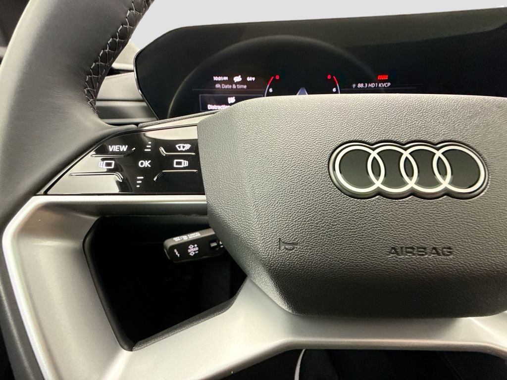 Thumbnail: 2025 Audi Q5 - 11